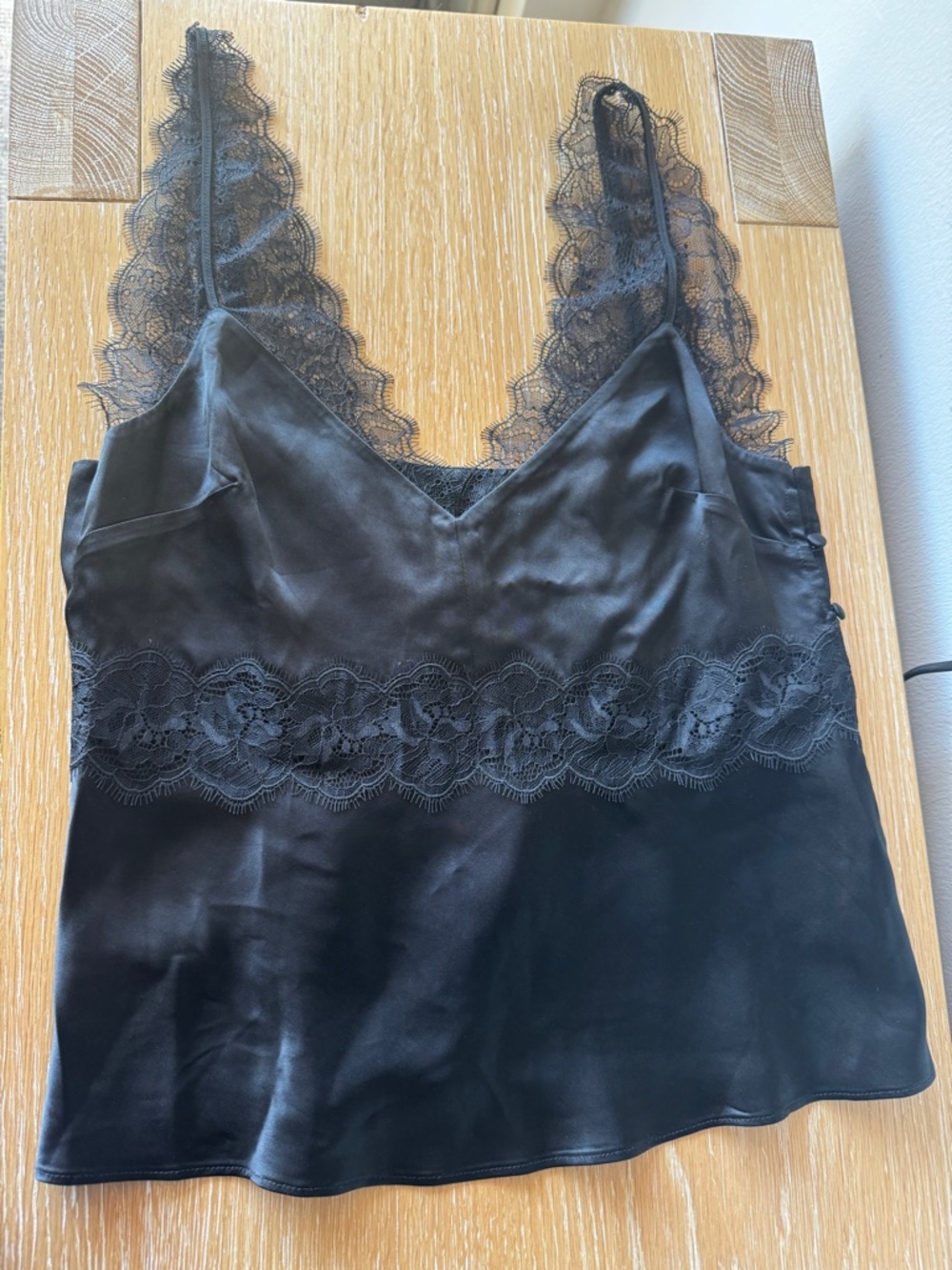 NWT! J. CREW Women’s Lace-trim tank top in luster charmeuse | black | size 6